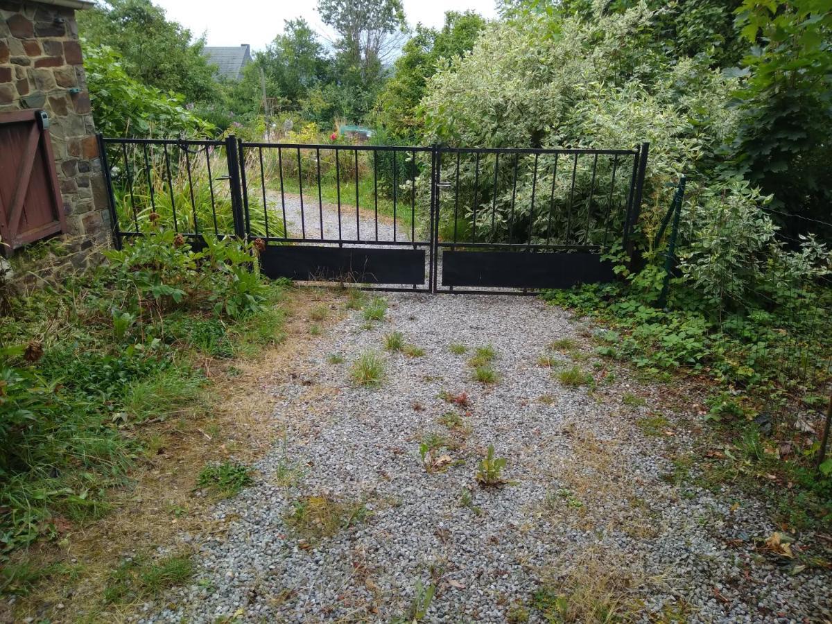 Vila Dinant La Bergeronnette Avec La Chaleur Du Feu De Bois Et Le Jardin Exteriér fotografie